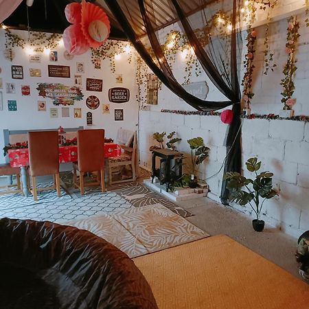 The White Dove Bed And Breakfast With Glamping Newark Showground Extérieur photo