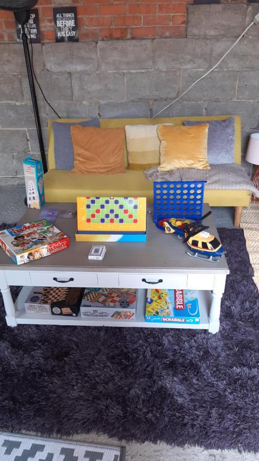 The White Dove Bed And Breakfast With Glamping Newark Showground Extérieur photo