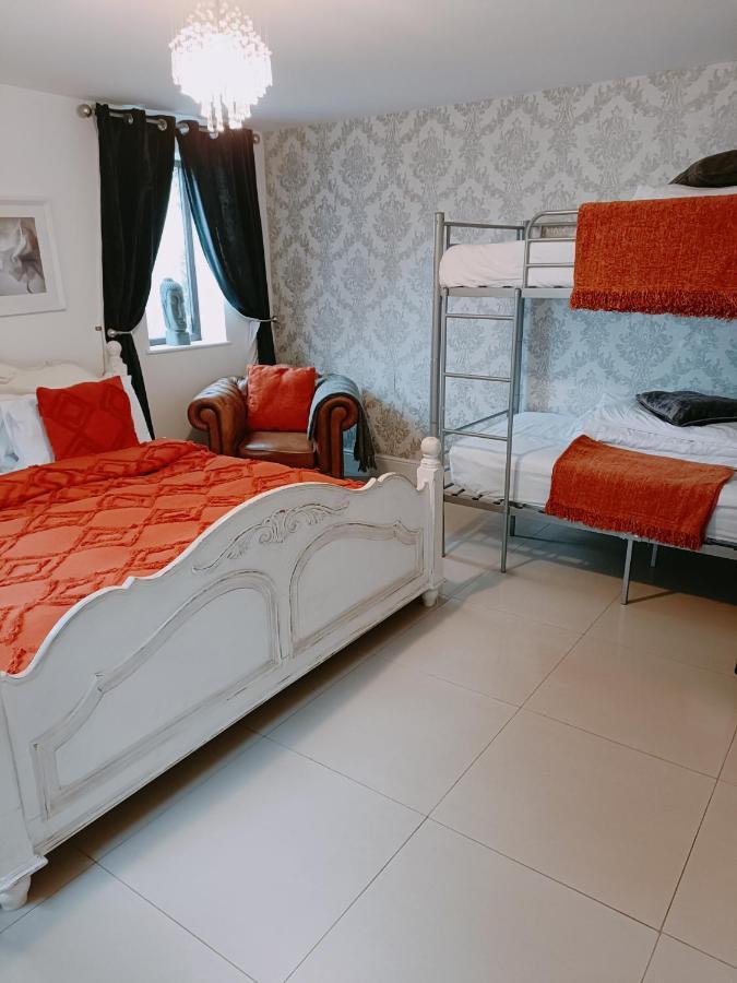 The White Dove Bed And Breakfast With Glamping Newark Showground Extérieur photo